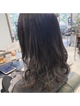 ミューズジャルダン(MUSE jardin) グレーグラデーションカラー