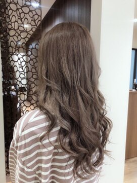 ダリア(DAHLIA) ラベンダーグレー