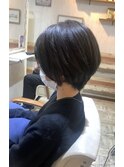 くびれショート　こなれヘア　