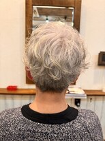 リノ(Lino)&nbsp;グレイパーマ