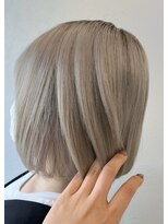 コハク(kohak)&nbsp;ショートグレージュ【kohak/natsumi】