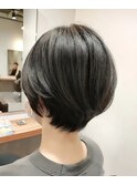 ショートボブ
