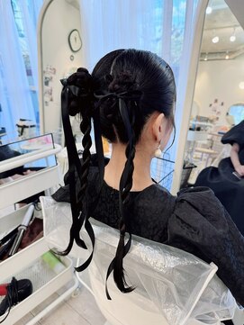 ヘアメイクアンドセットサロン リッコ(Hair make&set salon Ricco) 個性派タイトリボンアレンジ