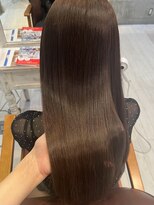 リコ バイ マリス(Liko by maris) 冬の大人可愛い！ふんわりブラウン。うる艶髪の憧れ髪美人！