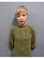 オーオシカシカスペース(OOO YY Space)&nbsp;ベリーショート×ブロンドベージュ