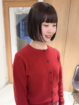 ラミエ バイ メルト 吉祥寺(lamie by melt) "久保田"暗髪ミニボブぱつっとカットワイドバング