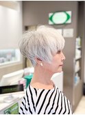 グレイヘア大人ショート
