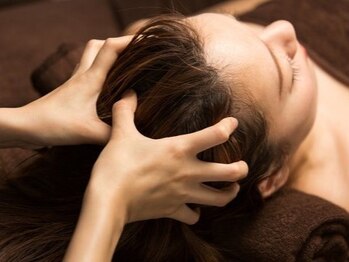 ヴォーチェ フォーヘアー(VOCE for hair)の写真/「髪質改善＋頭皮ケア」が期待できる本格バリ式ヘッドスパ！毎月リピート多数の人気メニュー◎
