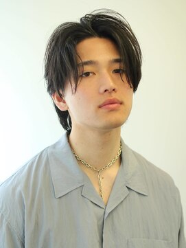 ニュアンスパーマ/センターパート/刈り上げ/池袋メンズカット