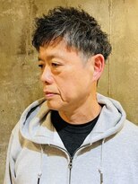 アルフレッド 瑞穂店(alfRed)&nbsp;大人ショート ソフトツイスト グレイヘア 刈り上げ 40代50代