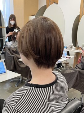 アコロン 武蔵小杉(acoron.) シンプルなのにオシャレ見え、上品ショート