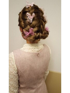 フロー 東中野(Flow) 編み込みとリボンで可愛いを♪