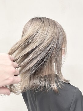 フェリア 松山(Feria) 【Feria 松山】透明感ベージュ☆本宮