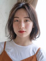 ノイカーム(noi Calm)&nbsp;顔周りレイヤーカットくびれヘアミルクティーベージュカラー