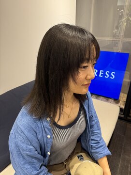 トレス(TRESS) 外ハネボブ　レイヤーミディアム　ミディアムレイヤー