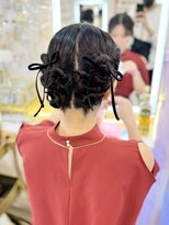 結婚式 二次会 お呼ばれ ツインシニヨン＋ベロアリボン