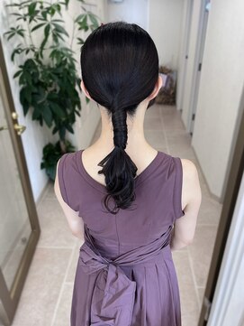 ディティカ ルーク(Dityca luk) ｛上品なタイトローポニー｝お呼ばれヘアやお出かけ前に