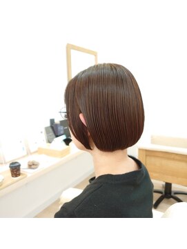 シルビジュー(Cills Bijou) ☆大人女性美髪ラウンドボブ☆