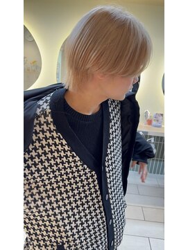 テトラ バイ ネオリーブ 横浜西口店(tetra by neolive) 横浜★ミルクティーベージュメンズブリーチ