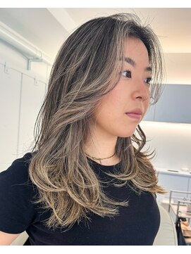 ノラ ウメダ(NORA UMEDA) インナーハイライトバレイヤージュ地毛ハイライト海外ヘア