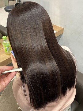 シャルムバイケンジ(Charm.by KENJE) 30代40代50代外ハネミディアムレイヤー髪質改善酸性ストレート