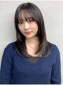 小顔 前髪 ミディアムレイヤーカット 大人ガーリー"