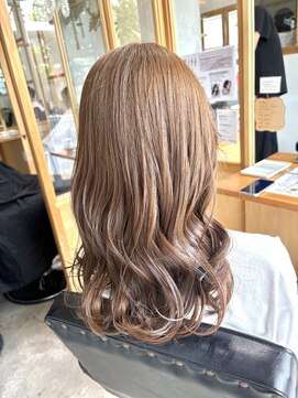 フェリアファム 北千里(FERIA fam) 縮毛矯正/北千里/ショート/ブリーチ/インナー/ボブ/髪質改善