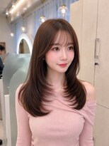 ネモネ バイ ミリー 梅田茶屋町(nemone by milly)&nbsp;【梅田茶屋町】レイヤーカット×内巻き