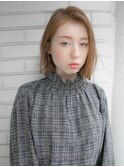 センターパート　明るめアッシュベージュ　とろみ