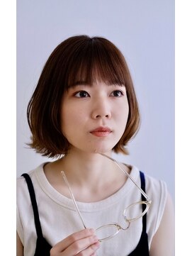 ラウレア(LAULEA) 外ハネボブ×ナチュラルベージュカラー/10代20代30代