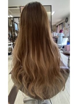美容室 ハッピー エクステでロングヘアー