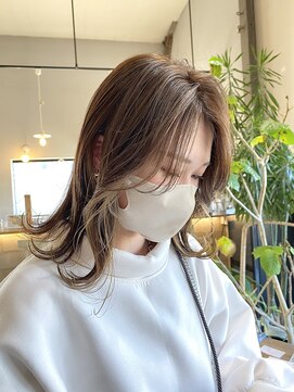 ソーコ(SOKO) 韓国風レイヤー×アッシュベージュ