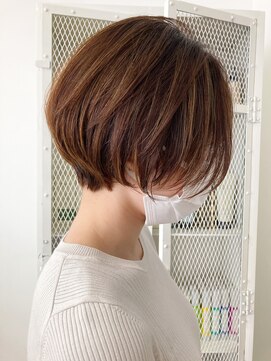 ヘッズ 本八幡店(HEADS) 外ハネボブセクションカラーペールベージュグラデーションカラー