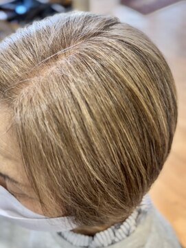 コノアラボ 守谷店(Conoah labo) 白髪ぼかし/ハイライト/ダークアッシュ/ブリーチ無しカラー