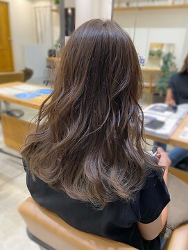 ビオラバイフーガ 綱島(Viola by FUGA) ロングヘア/透明感カラー/ハイライト20代30代40代50代