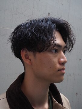 シフト メンズ オンリー サロン 薬院店(SHIFT Men's only salon) 波巻きセンターパート