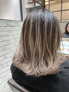 フェリア 渋谷(Feria) 【Feria 渋谷】コントラストバレイヤージュ☆