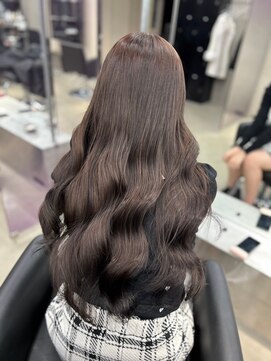 ペレ 栄 アネックス(PELE栄ANNEX) 暗髪/ツヤ髪/韓国/レイヤーカット/前髪カット/トリートメント/栄