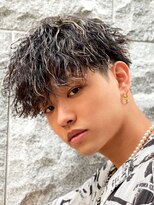 エルマーク 神戸三宮(L-MARK)&nbsp;メッシュハイライトスパイラルパーマツイストパーマツーブロック