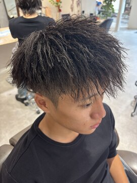 フラム ヘアデザイナーズ(FuLAM Hair designers*) ツイストパーマ