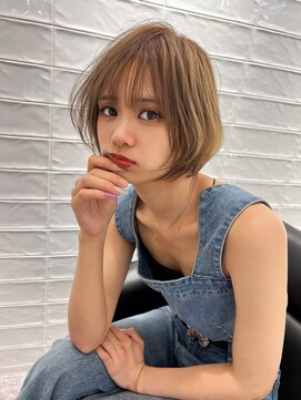 ロンド クラン 岡崎(Lond Clan) 面長でも似合う10代20代丸み低めクビレショートボブ