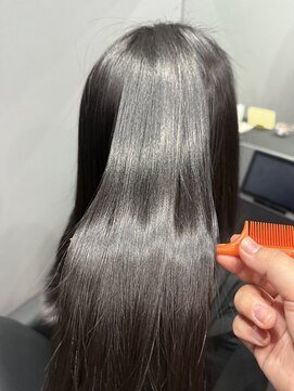 フレイムス ヘアアンドリラックス 吉川店(Frames hair&relax) 艶感たっぷりストレート