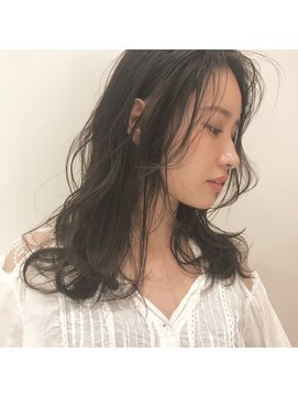 ルーイ(LOUIE) アッシュグレージュ+ニュアンスロングでハイ透明感☆