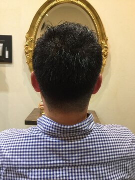 シャイニングアウェイ(Shining a way) 刈り上げ