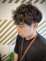 バーバーバー ナカノ(BARBER BAR NAKANO)&nbsp;ツイストパーマ&ツーブロックショート