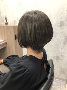 ロアン 福津店(roan) エメラルドアッシュ