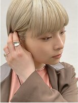 シカ 神戸三宮元町店(Cica) ハイトーン ミルクティーベージュ マッシュショート 神戸 三宮