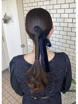 フェリーチェ(Felice) タイトヘア タイトポニー ローポニー 編みおろし ベロアリボン