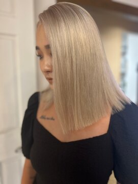 ジャンクス 千葉(junks) グレージュカラー/シルキーベージュ/艶髪ボブ[千葉/千葉中央]