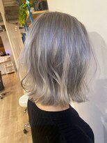 ヘアーサロン クスキ(hair salon KUSUKI) ペールトーンカラー　ブリーチ2回　肩上のミディアムヘア